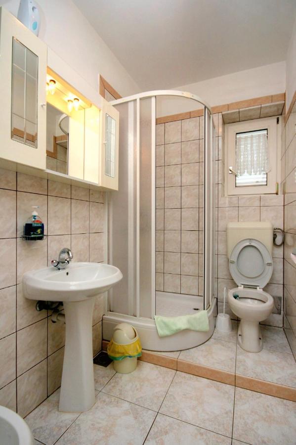 Apartments With A Parking Space Crikvenica - 5553 Екстериор снимка