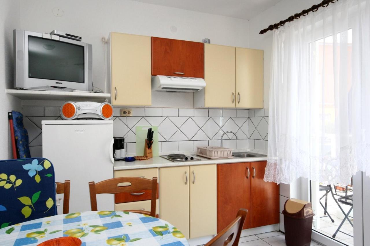 Apartments With A Parking Space Crikvenica - 5553 Екстериор снимка